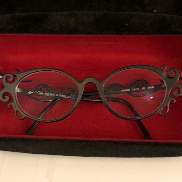 www.fanieleyeyewear.com
